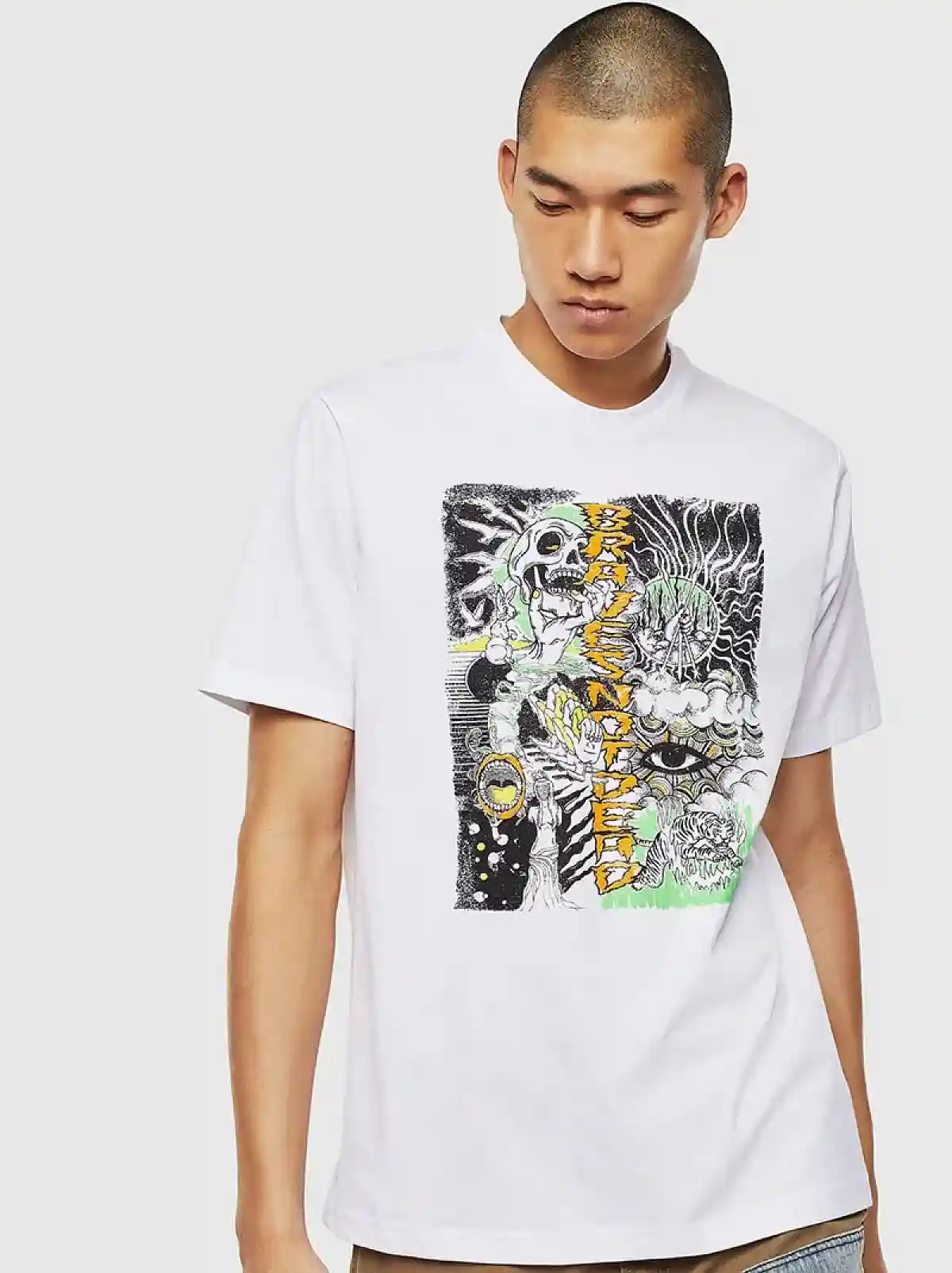 White T-shirt with sketched graphic