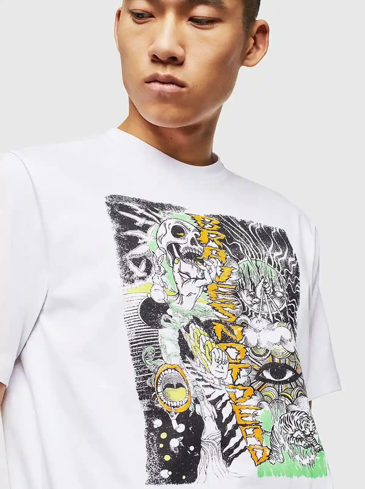 White T-shirt with sketched graphic