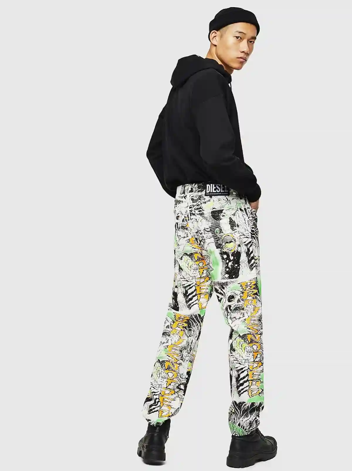 White Straight Fit Jeans- D-Macs