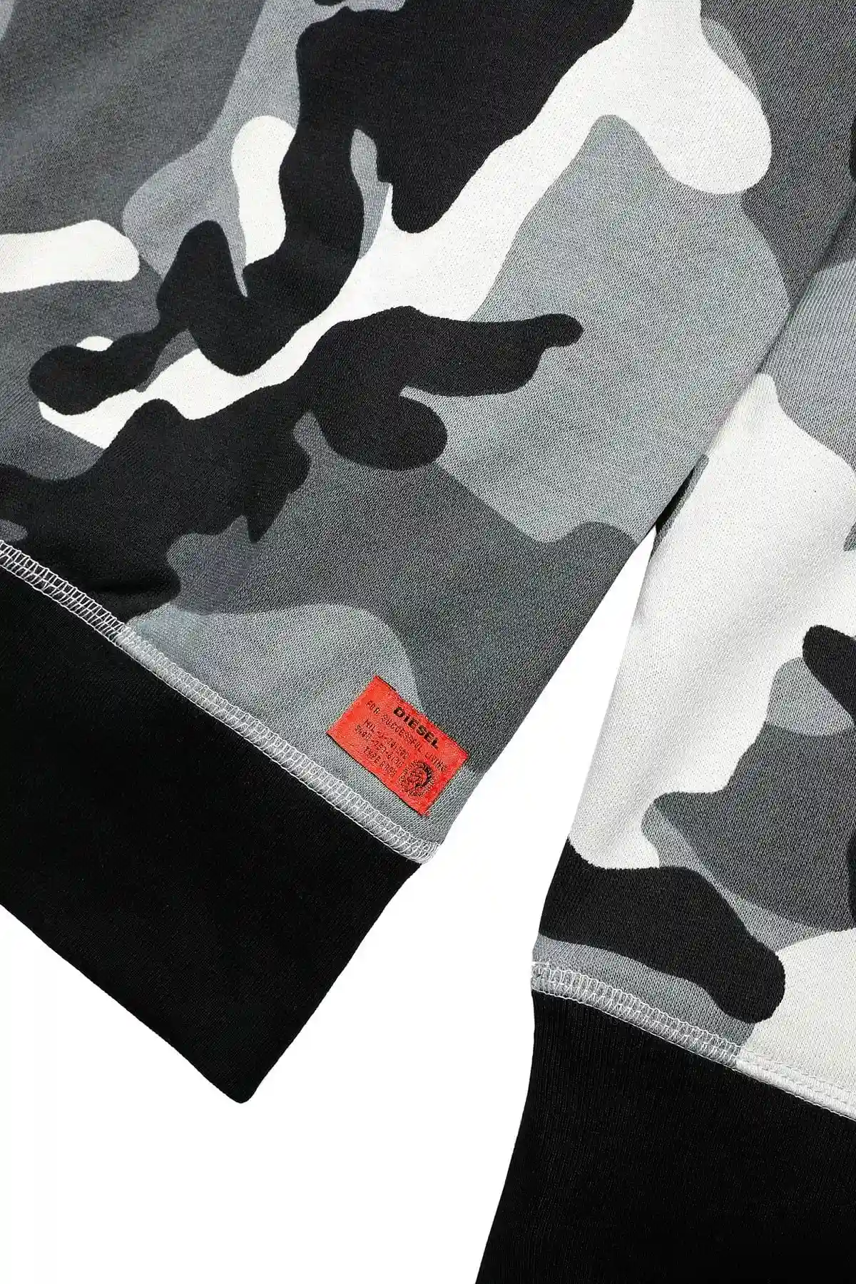 Multicolor Hoodie with camo print