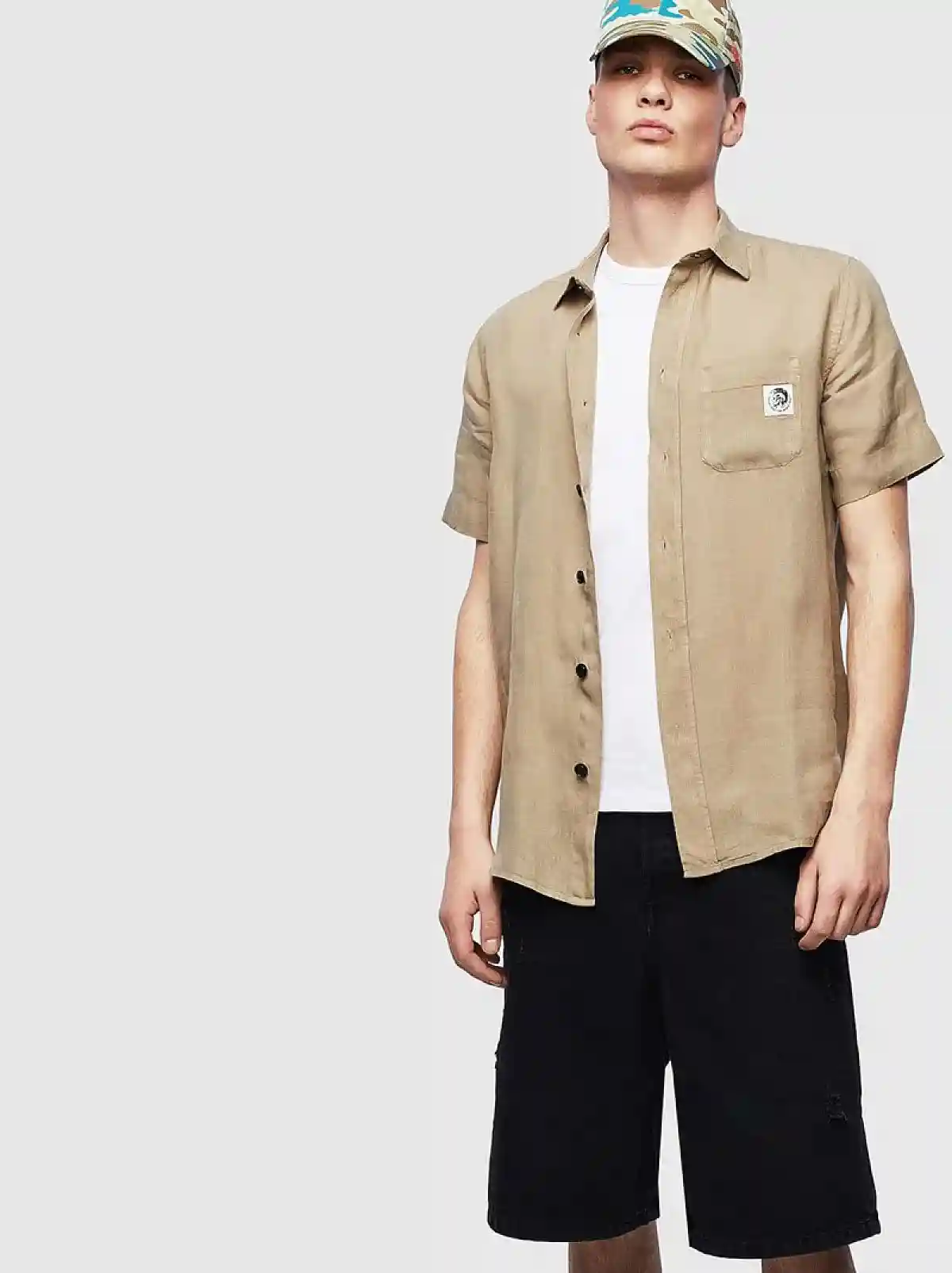Beige Washed linen shirt with Mohawk patch