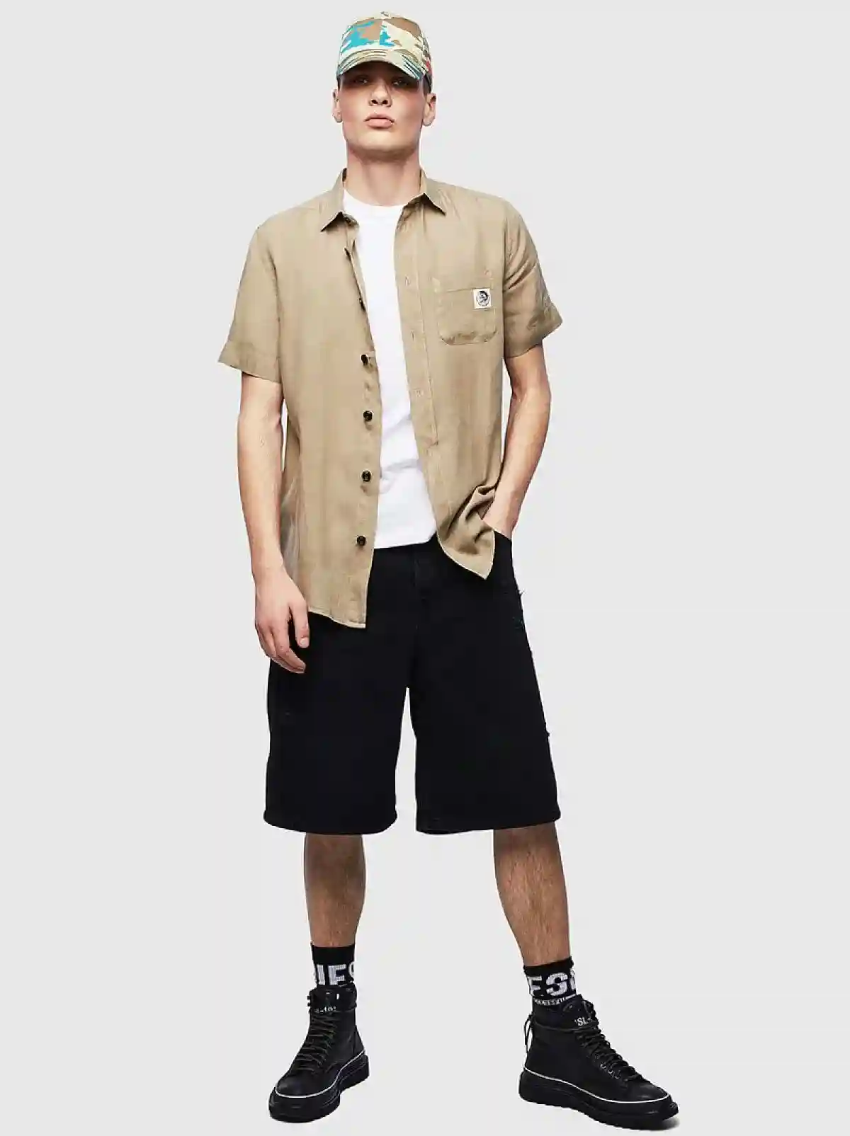 Beige Washed linen shirt with Mohawk patch