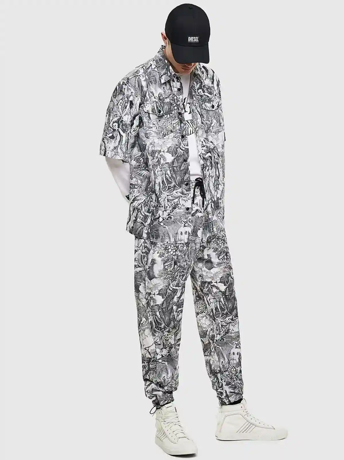 Black Poplin trousers with Divine Comedy print