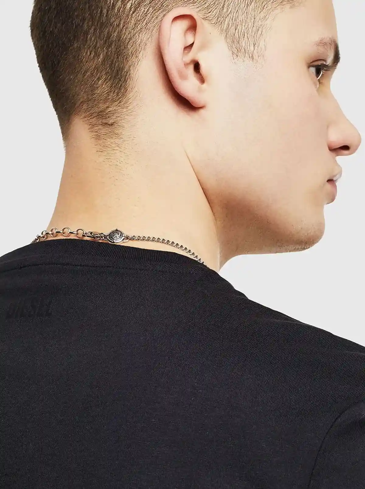 Black T-shirt with jacquard patch