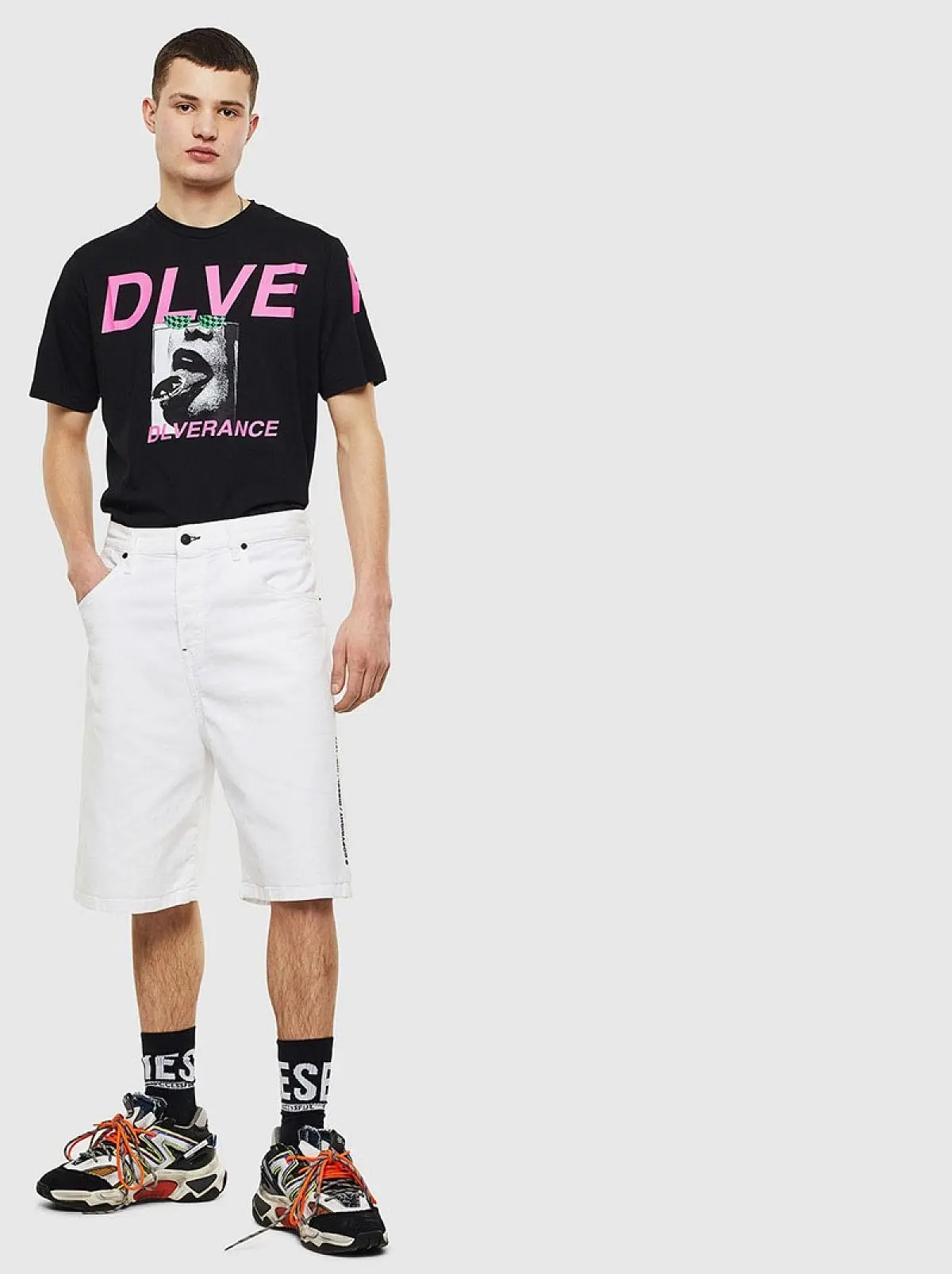 Black T-shirt with print and patch