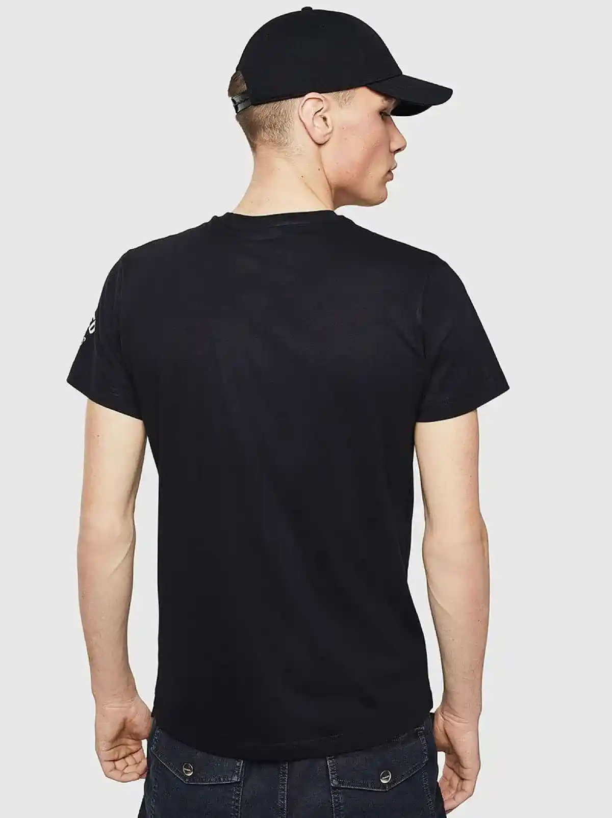 Black T-shirt with slogan print