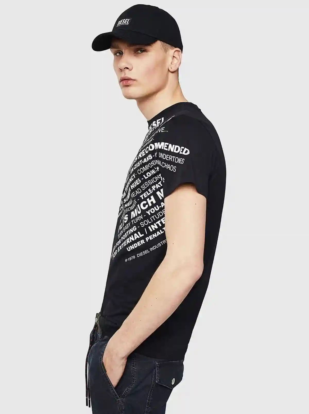 Black T-shirt with slogan print