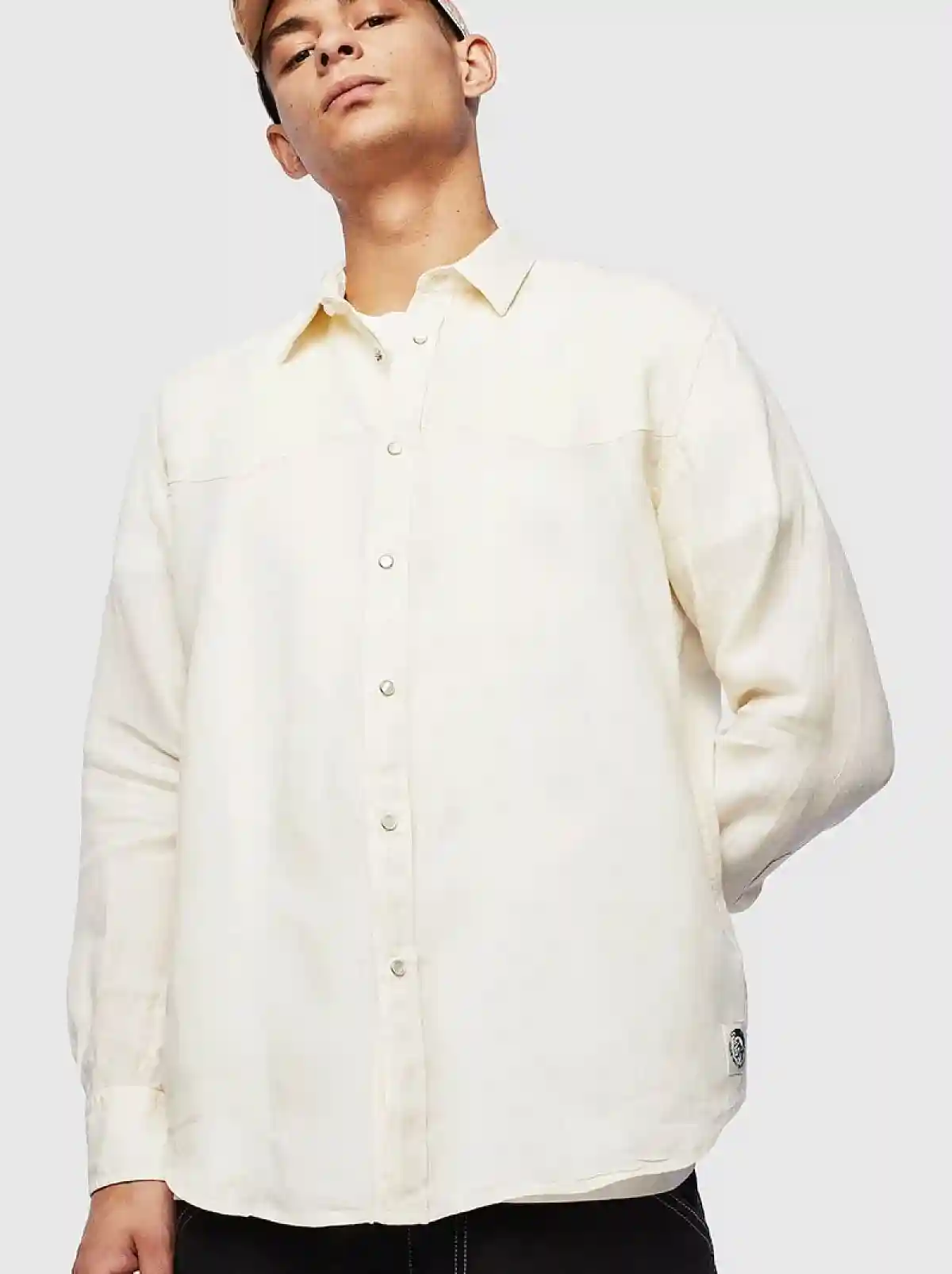 White Western shirt in washed linen