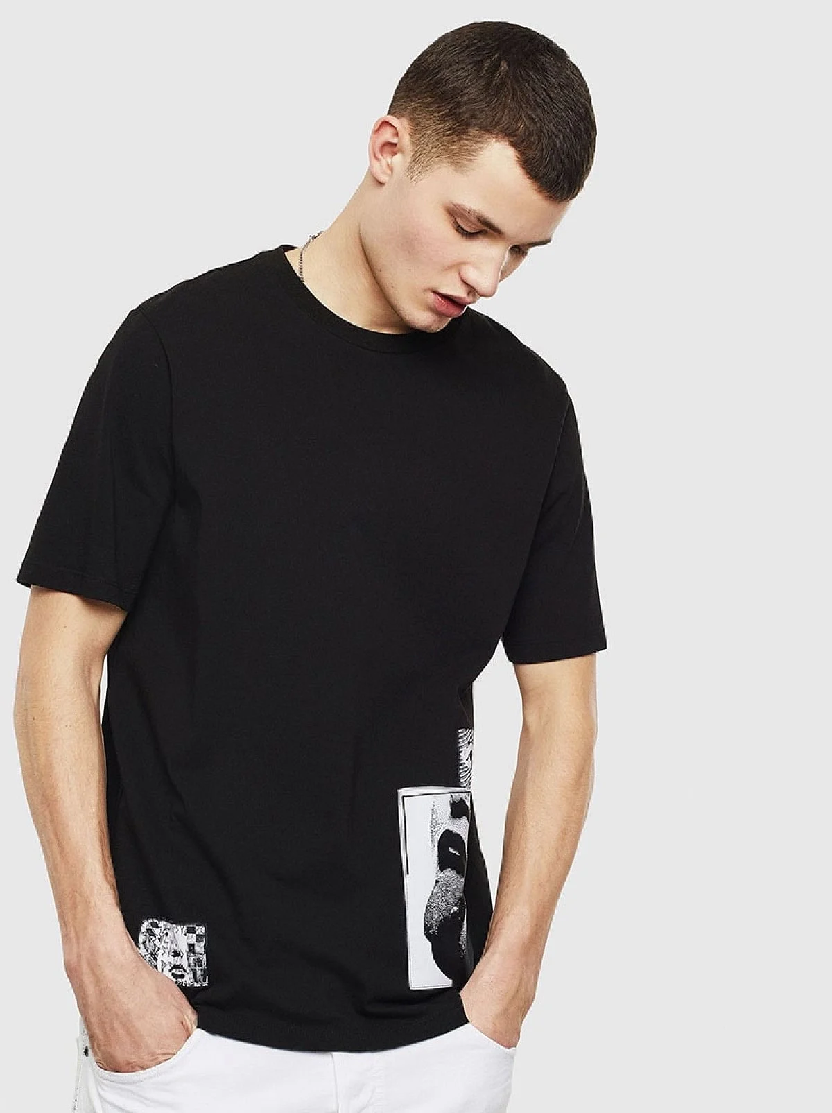 Black T-shirt with jacquard patches