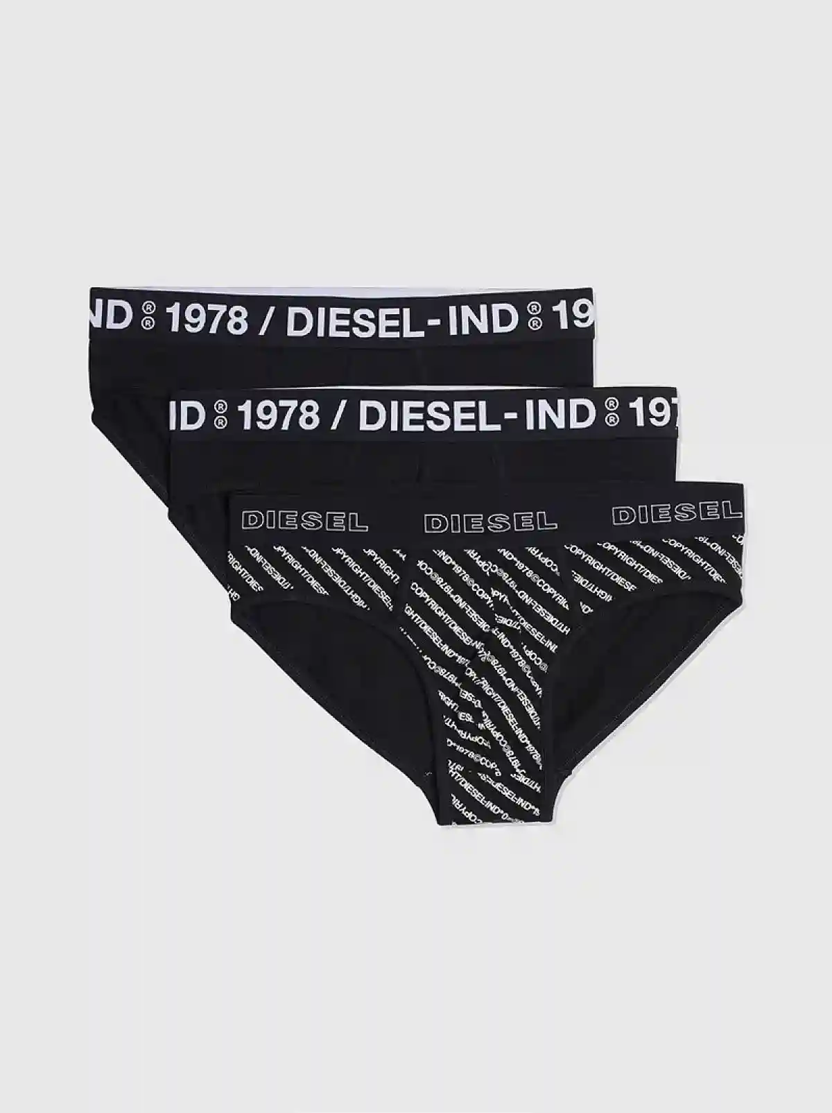 Black Three-pack of briefs plain and printed