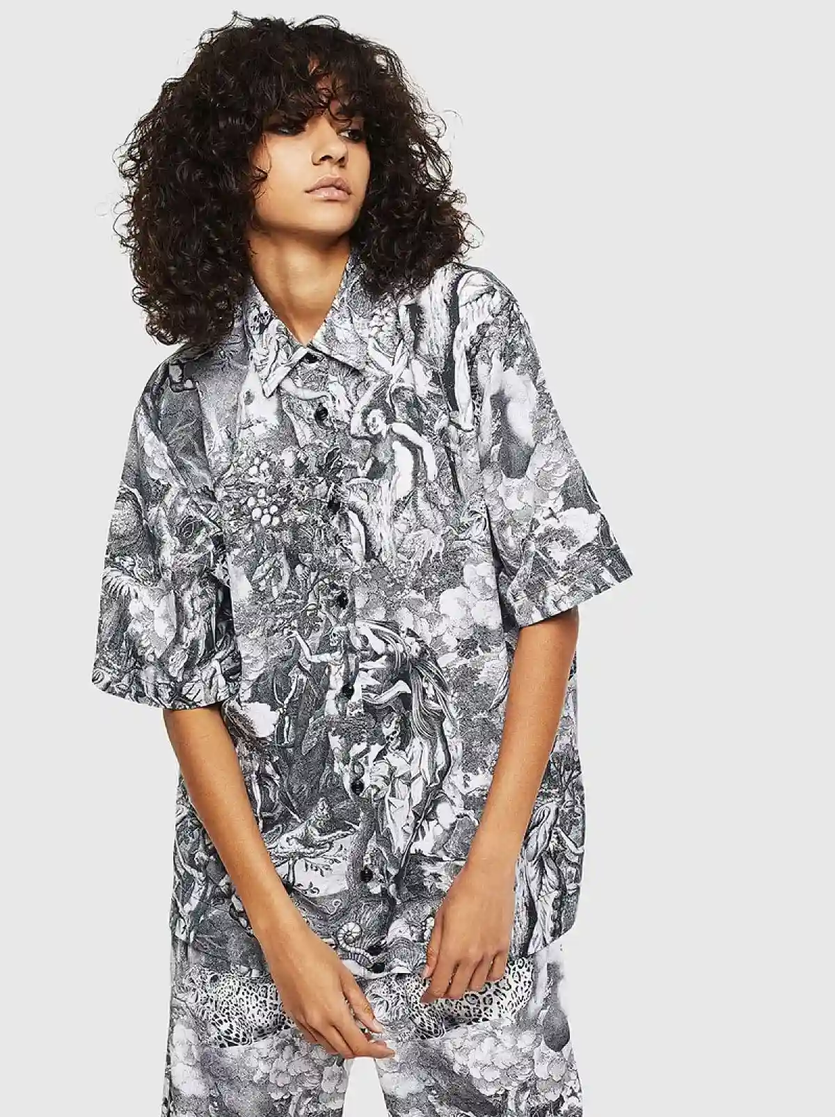 Black Lyocell shirt with Divine Comedy print