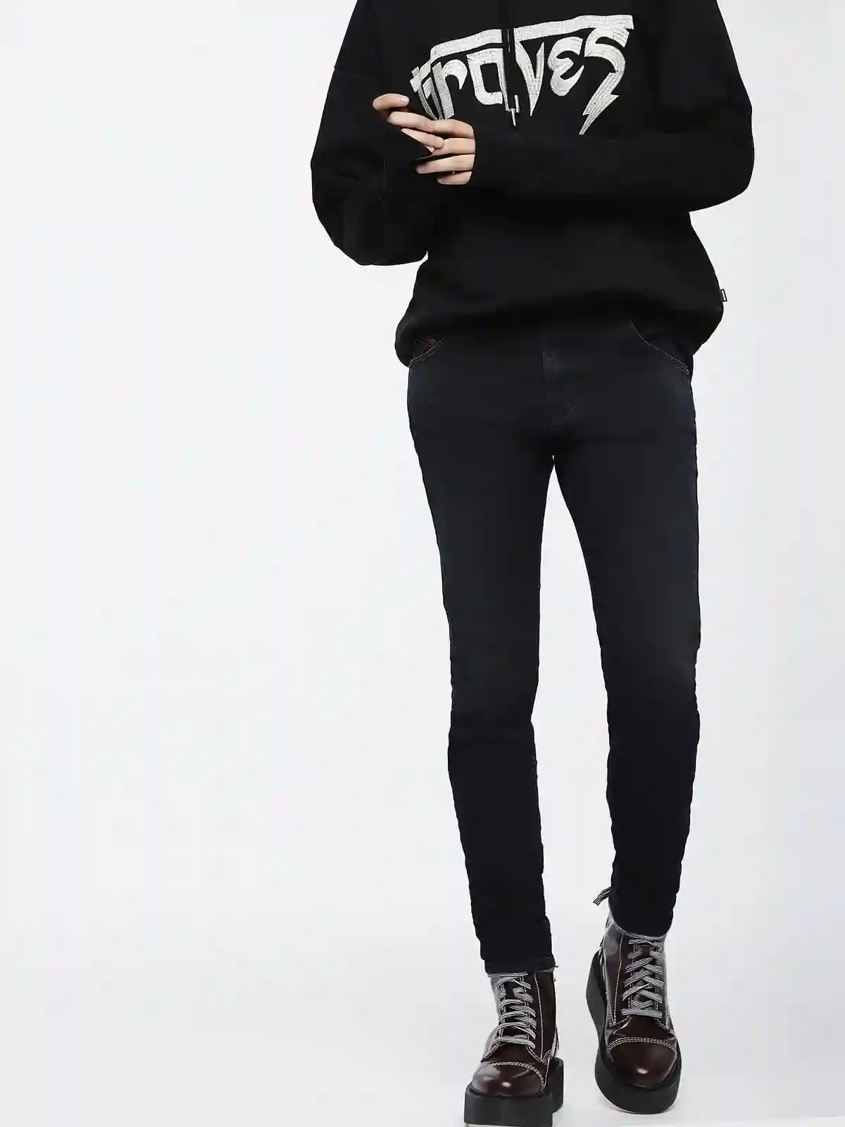 Black Boyfriend-Krailey JoggJeans