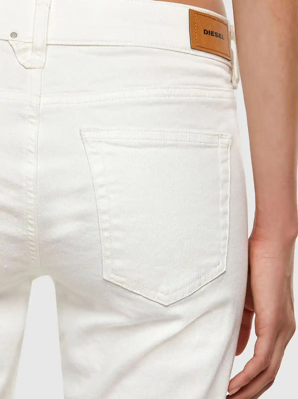 White Bootcut and Flare Jeans-1969 D-EBBEY