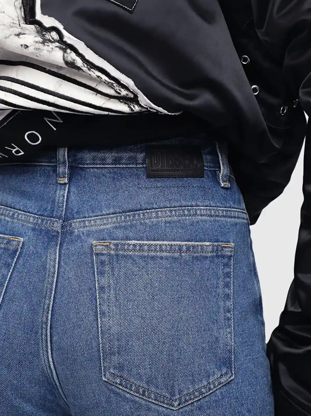 Blue Straight Fit Jeans- D-Eiselle