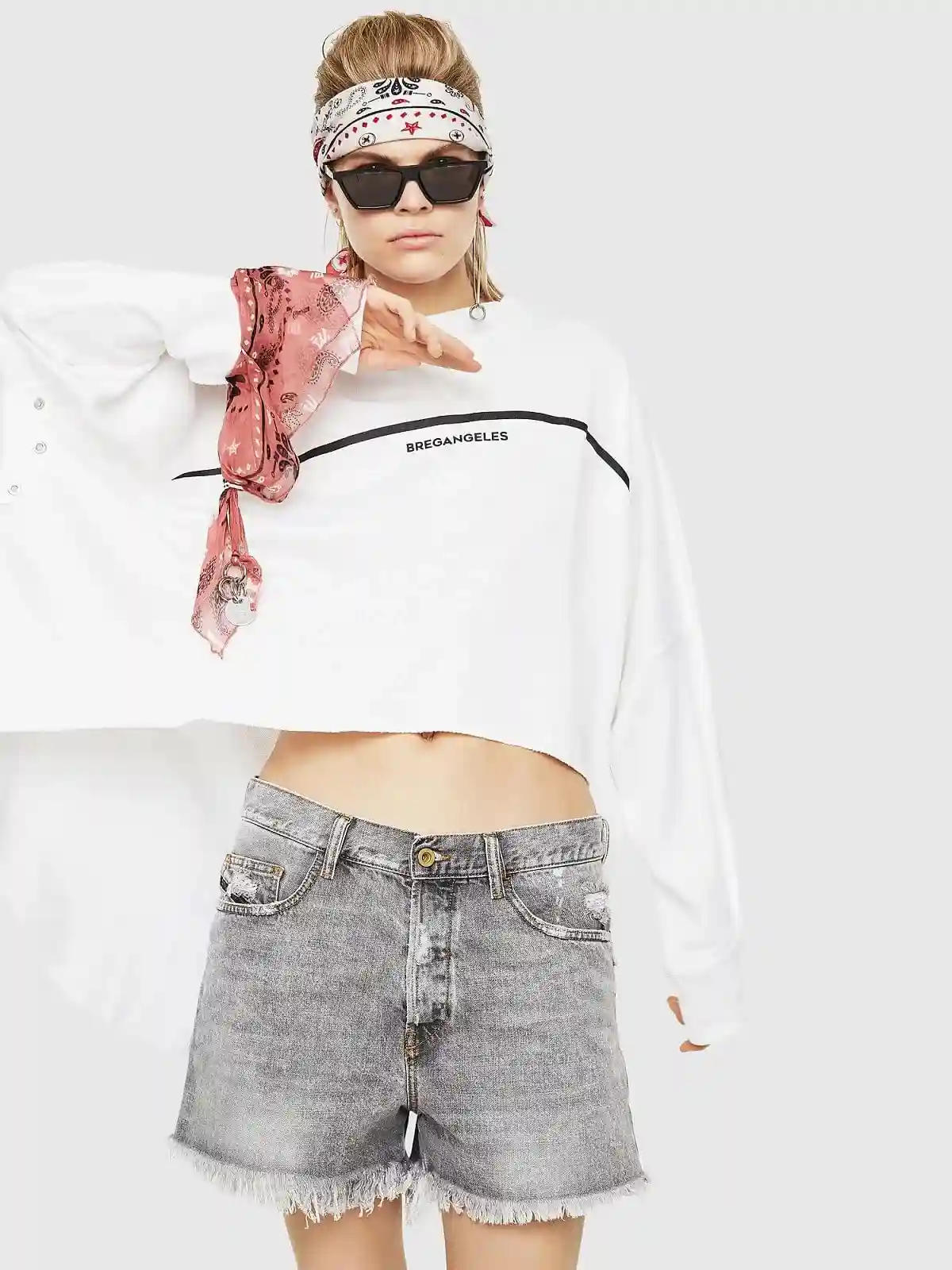 White Sweatshirt with bandana detail