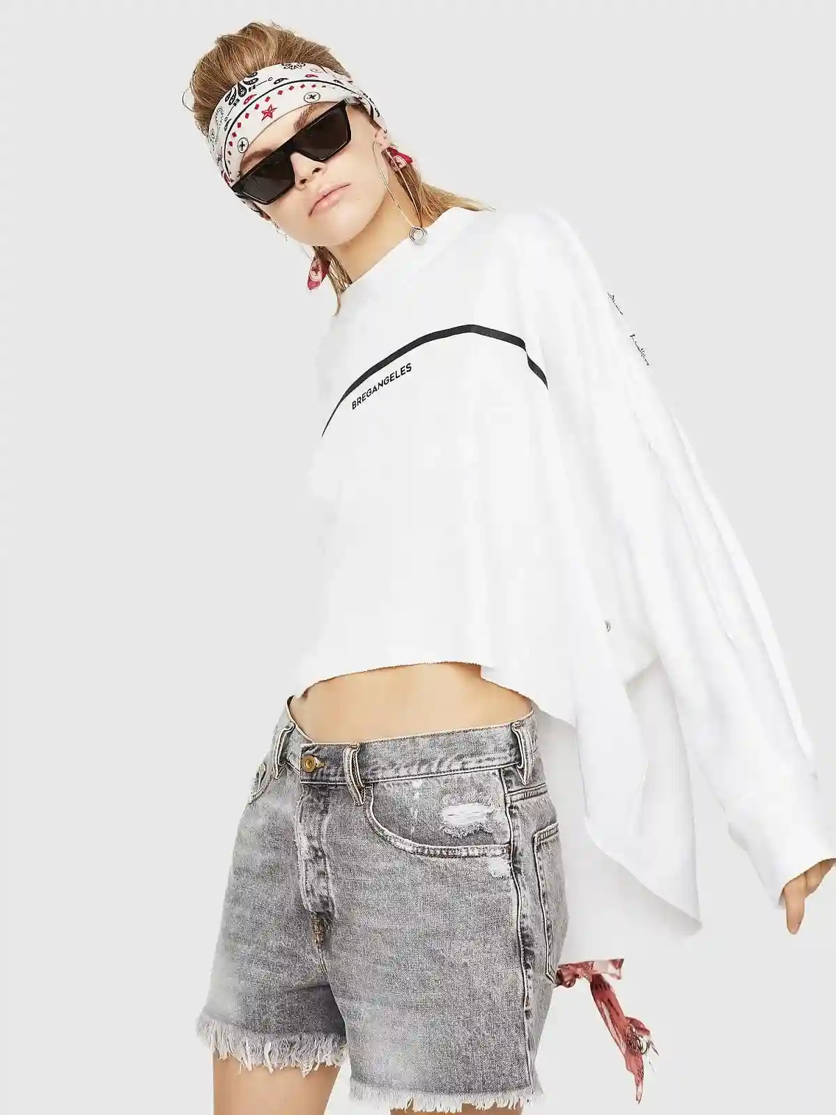 White Sweatshirt with bandana detail