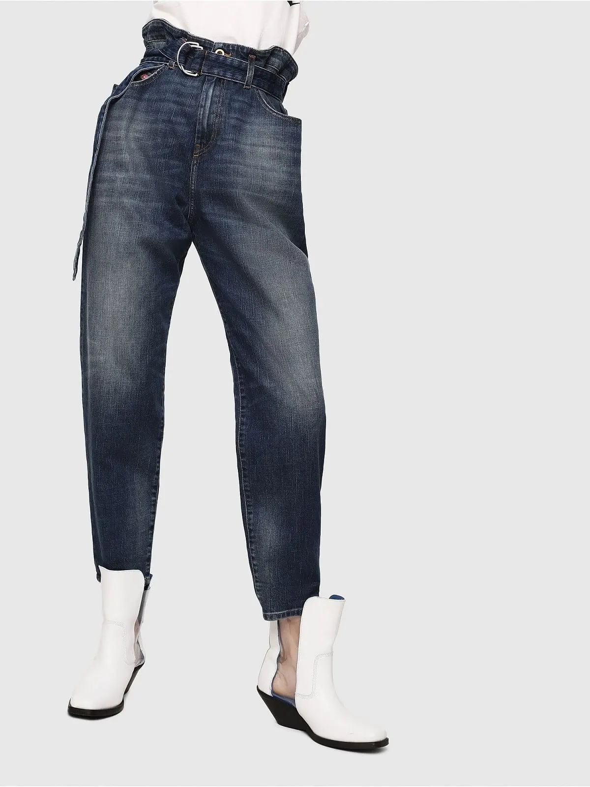 Blue Straight Fit Jeans- D-Vizons