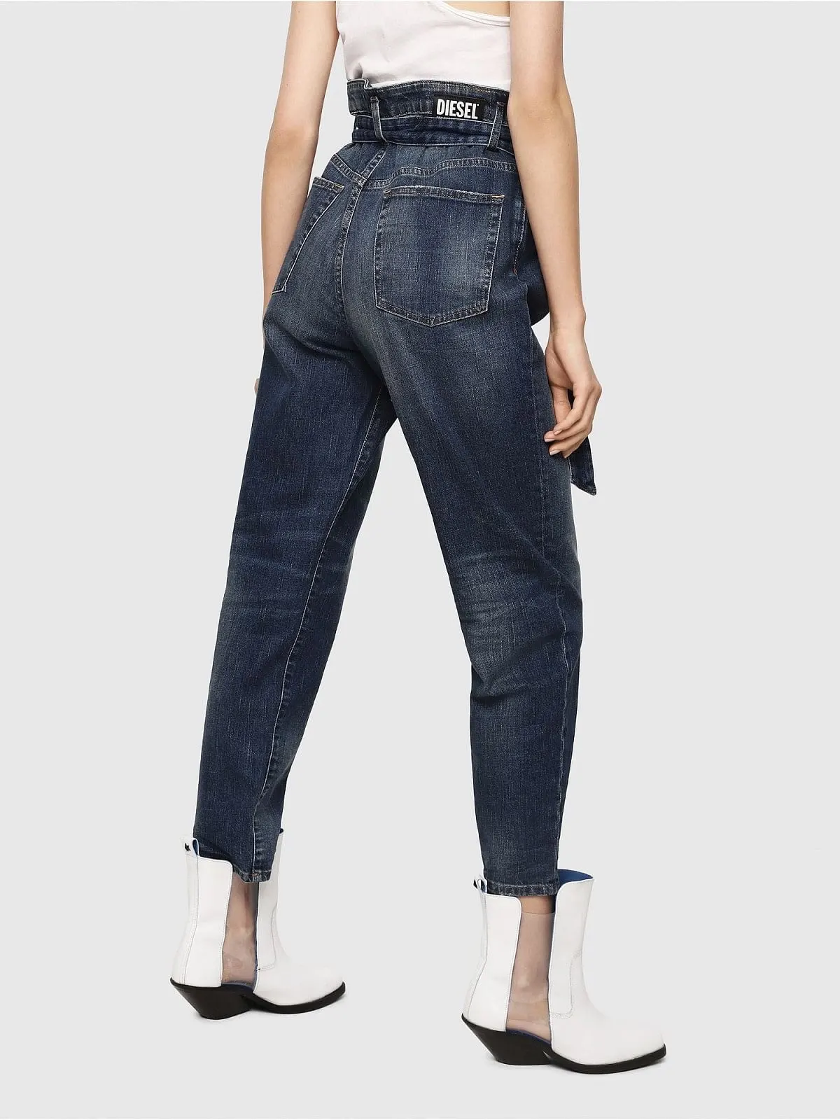 Blue Straight Fit Jeans- D-Vizons
