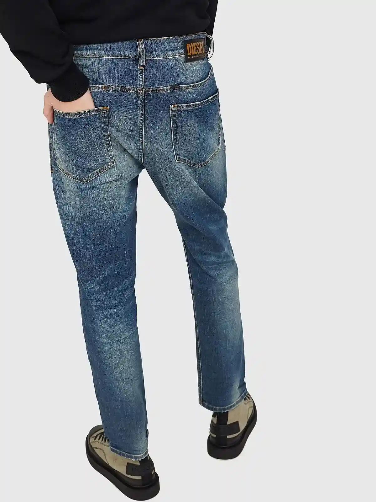 Blue Carrot-Tapered fit Jeans-D-Eetar