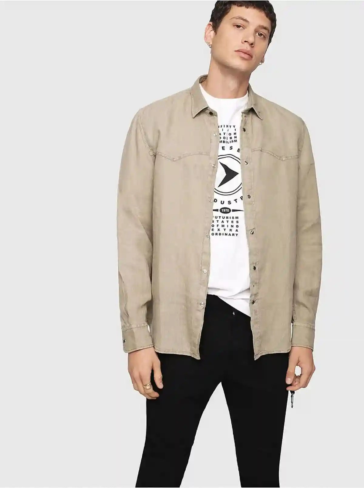 Beige Linen shirt with metal snap buttons