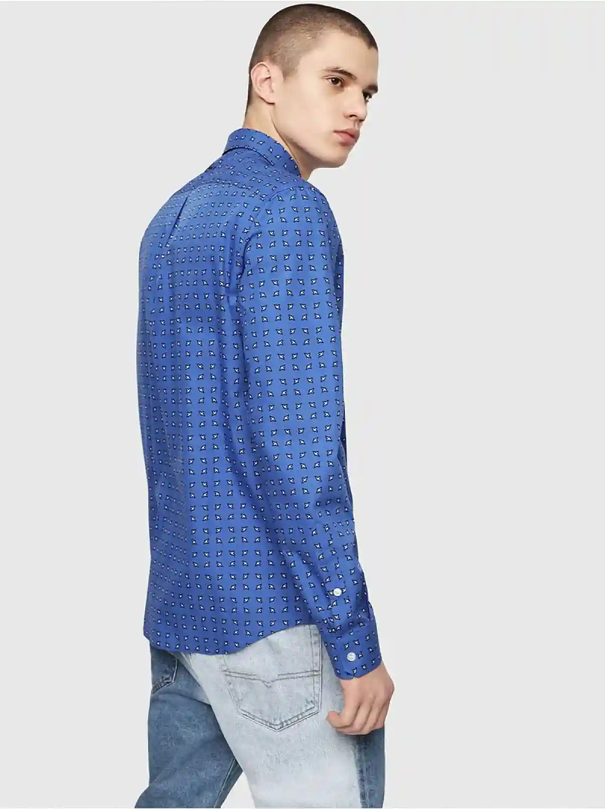 Blue Poplin shirt with bandana print