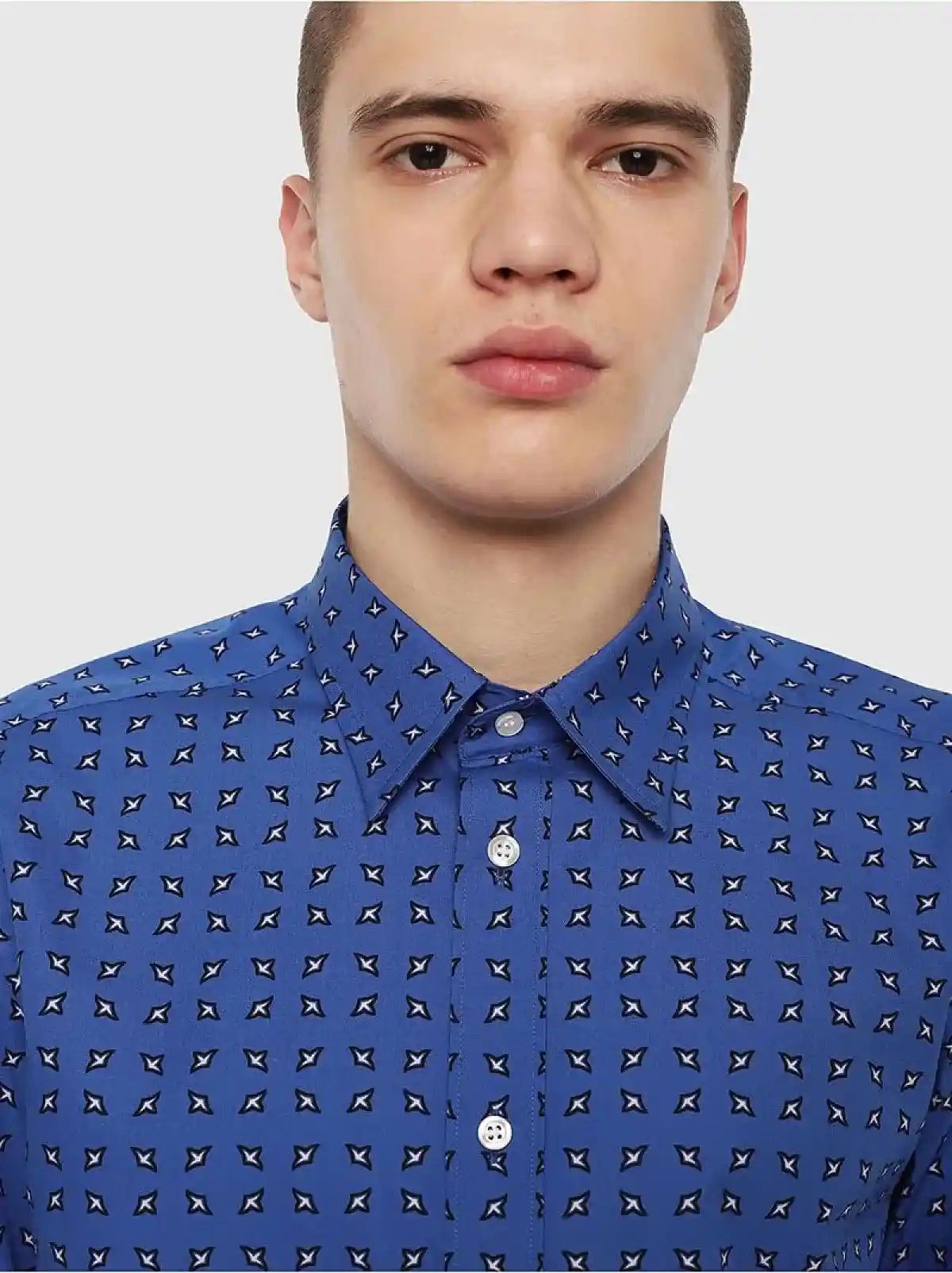 Blue Poplin shirt with bandana print