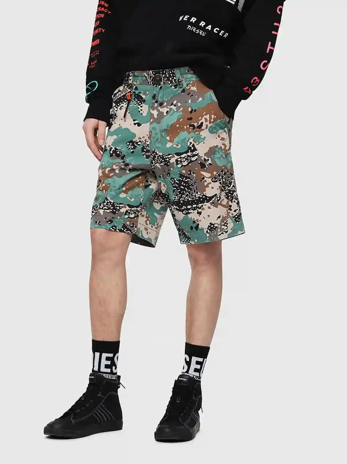 Green Cargo shorts with camo print