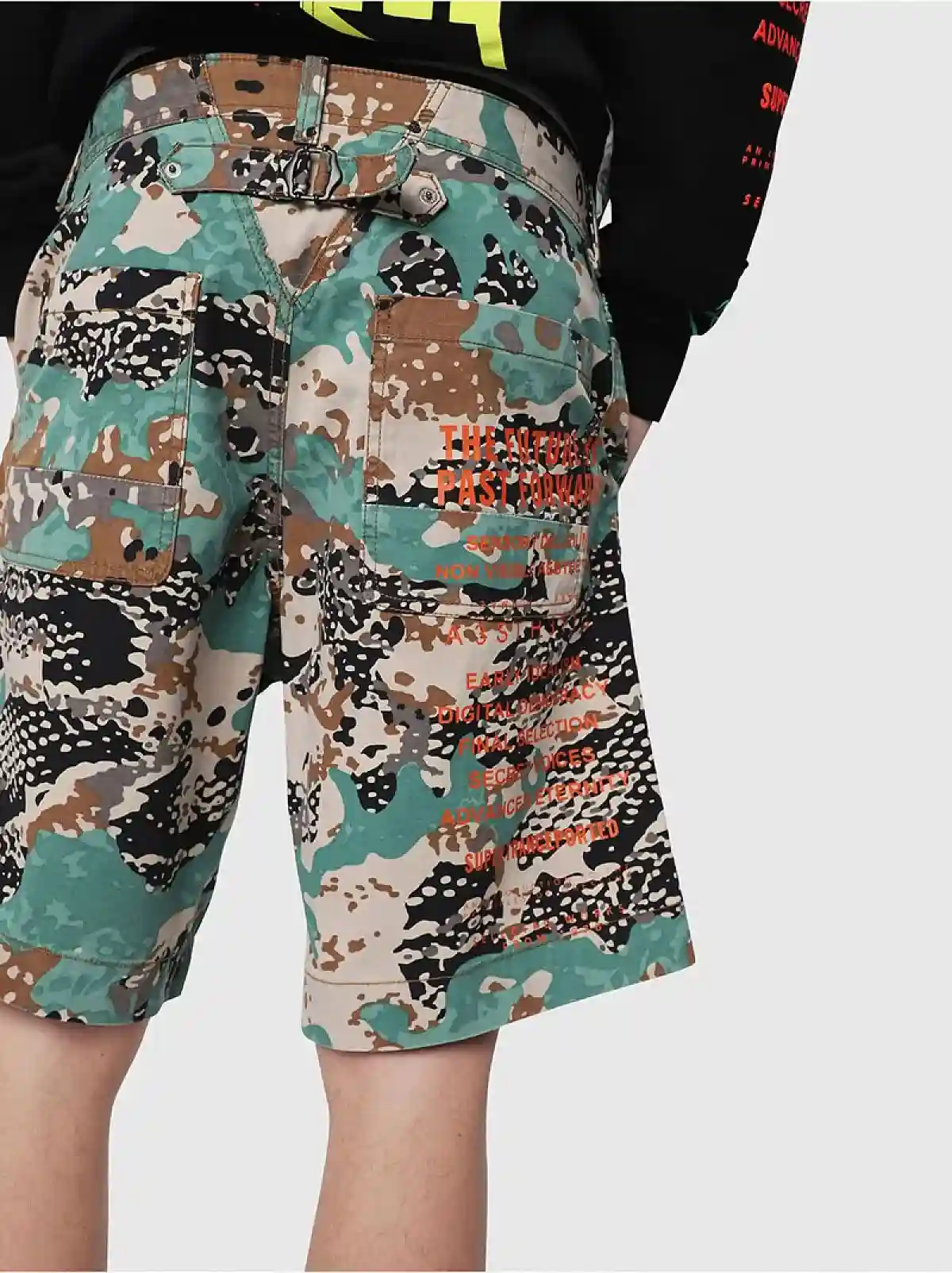 Green Cargo shorts with camo print