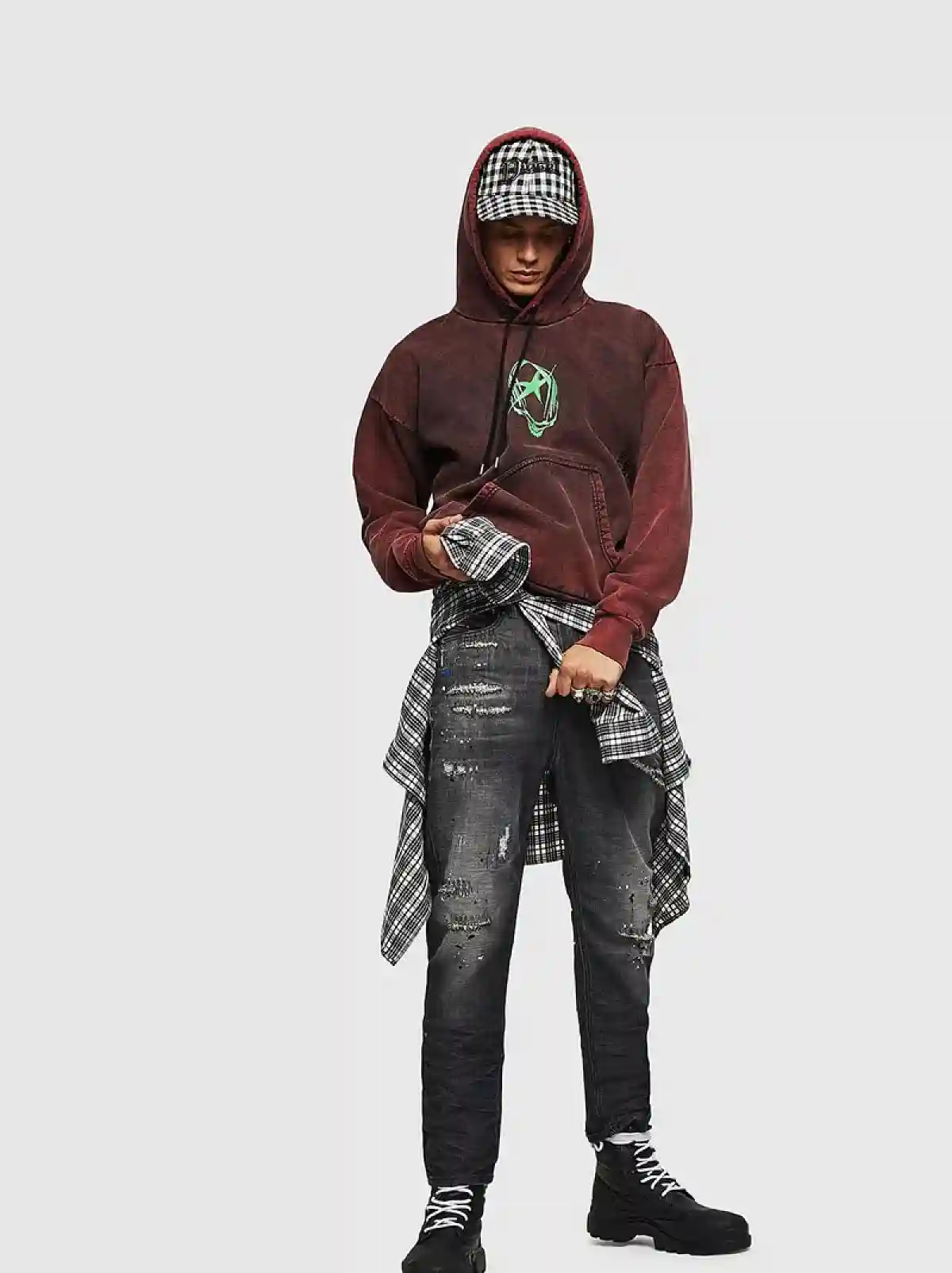 Black Carrot fit Tapered Jeans- D-Vider