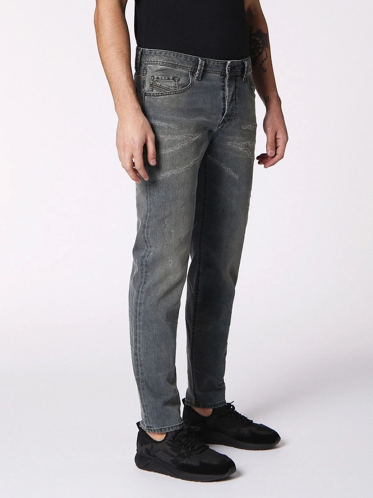 Blue Tapered fit Jeans-Larkee-Beex