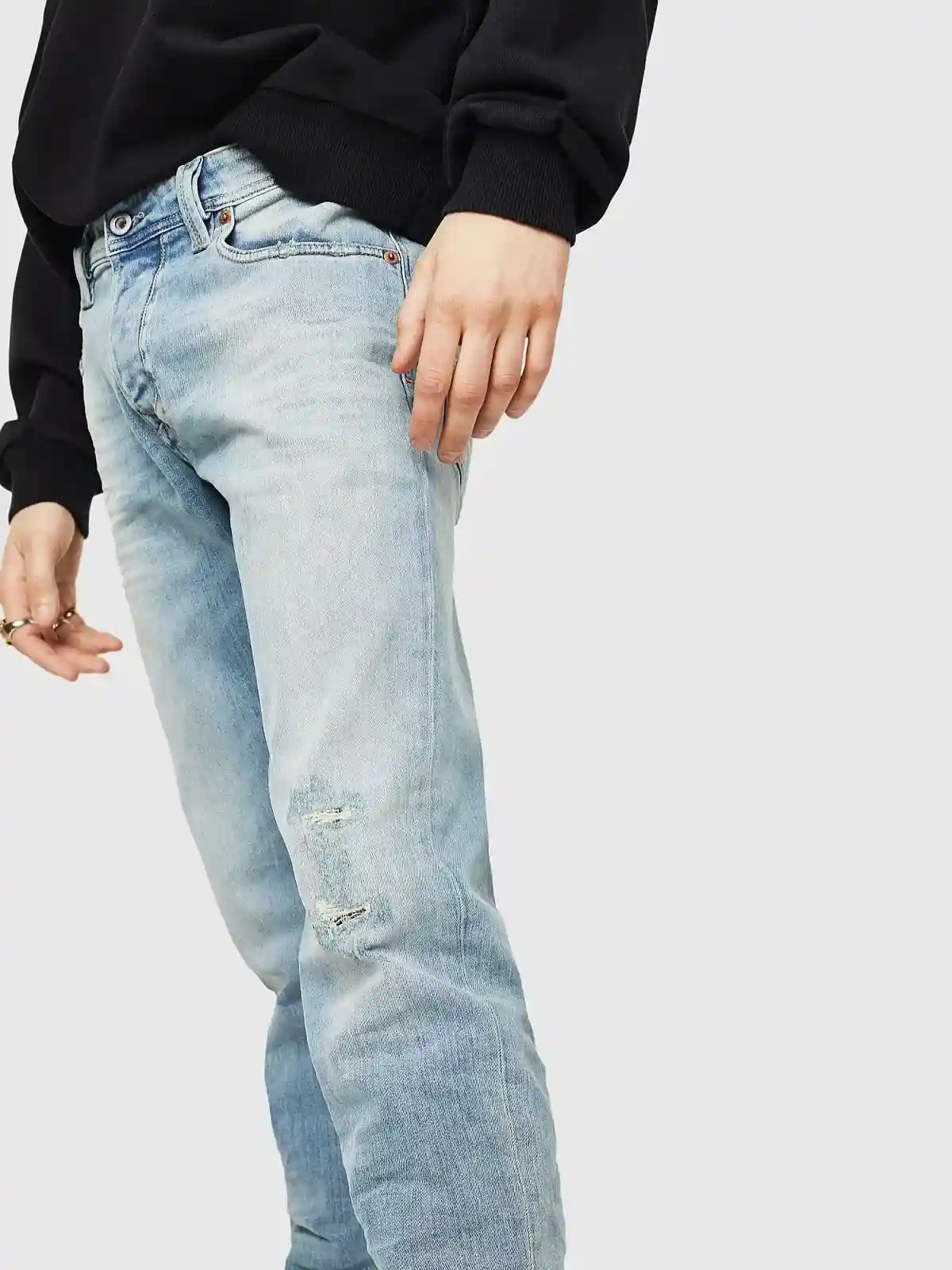 Blue Tapered fit Jeans-Larkee-Beex