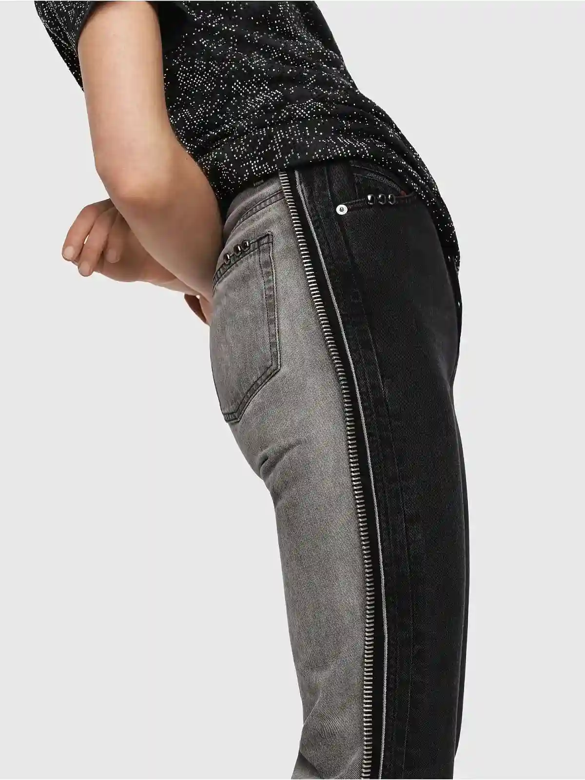 Black Straight Fit Jeans- D-Eiselle