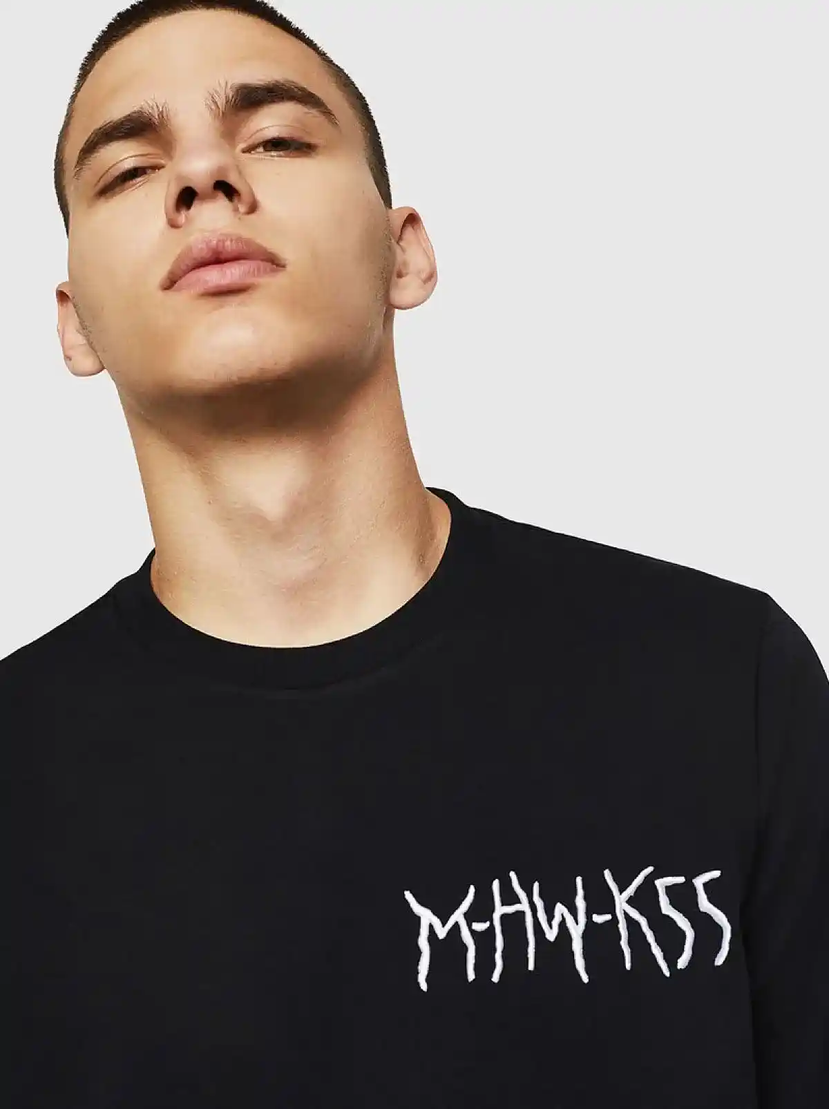 Black T-shirt with rear wild cat print