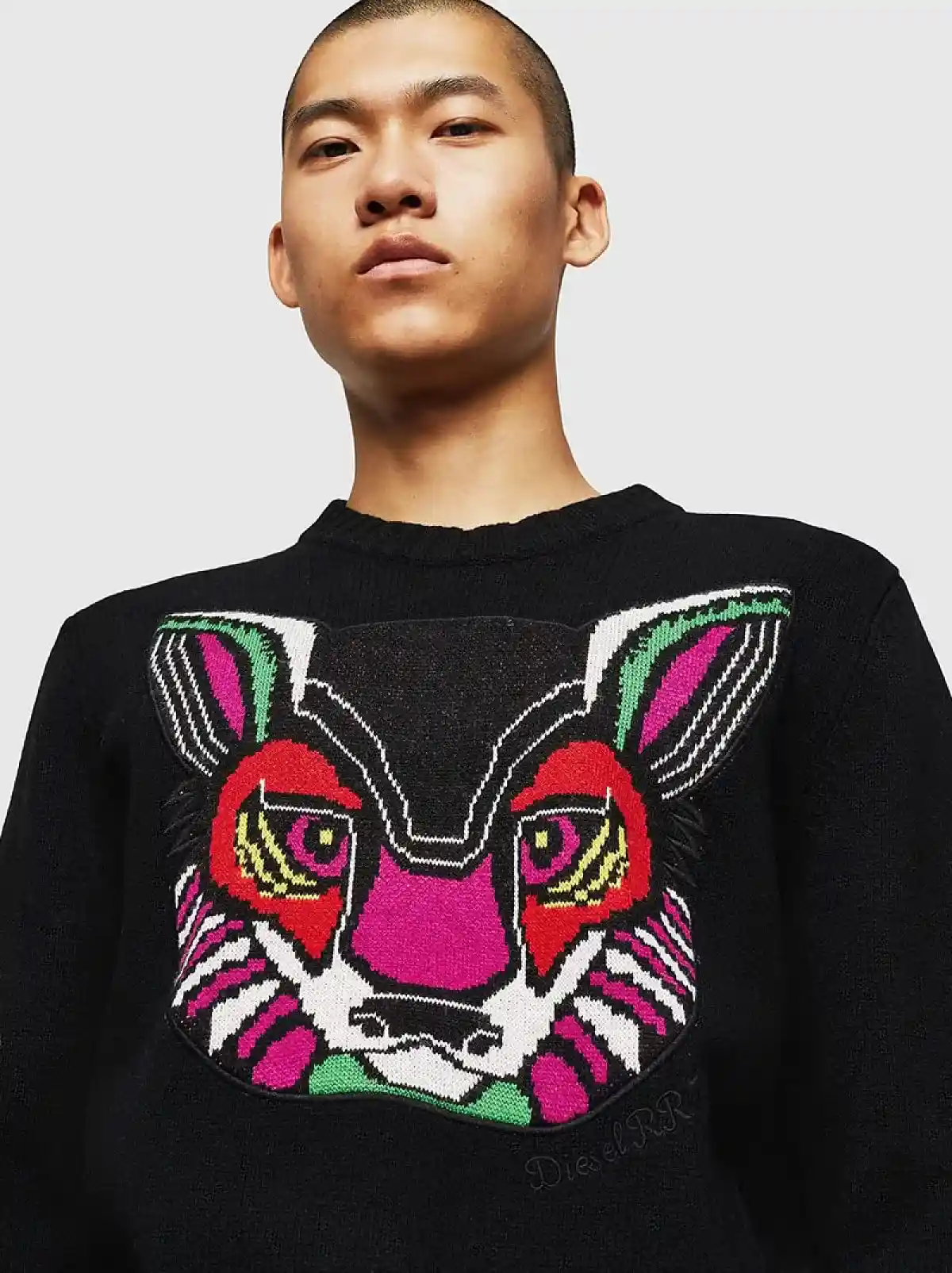 Black Knit pullover with jacquard patch