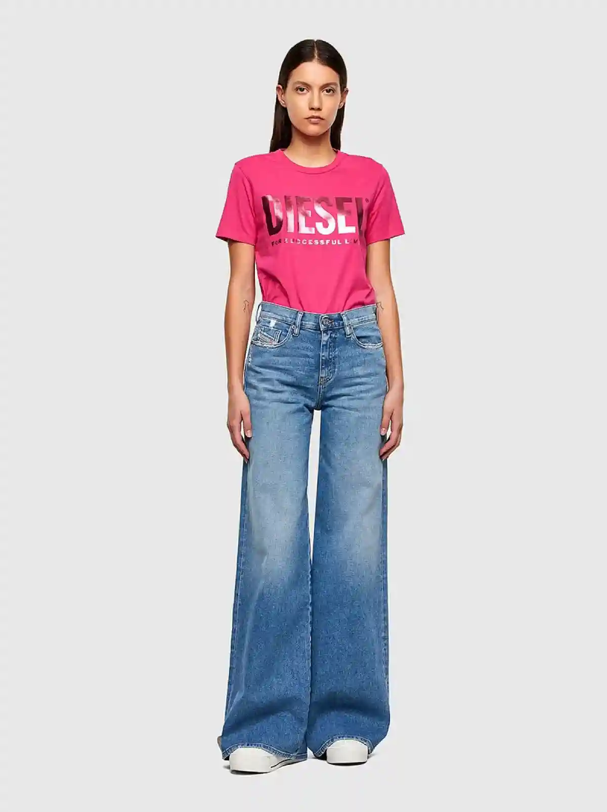 Pink T-shirt with PVC lettering and slogan