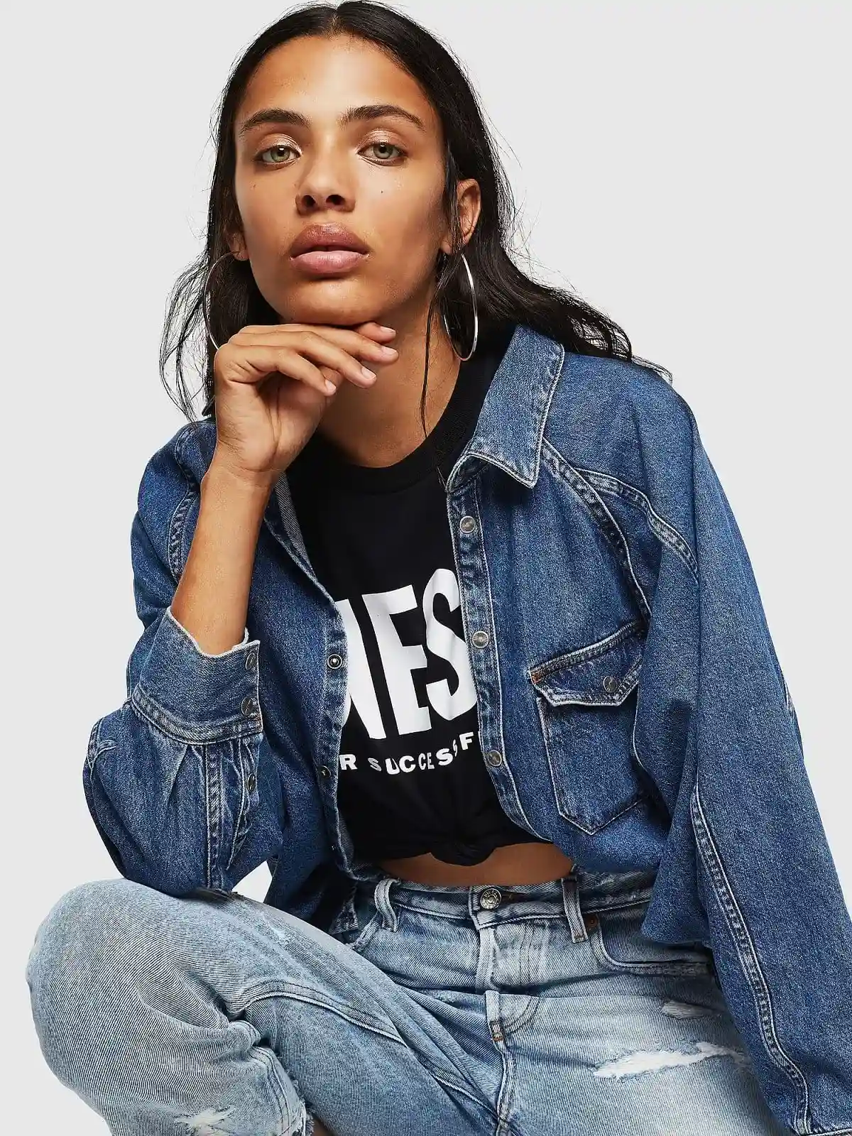 Black T-shirt with PVC lettering and slogan
