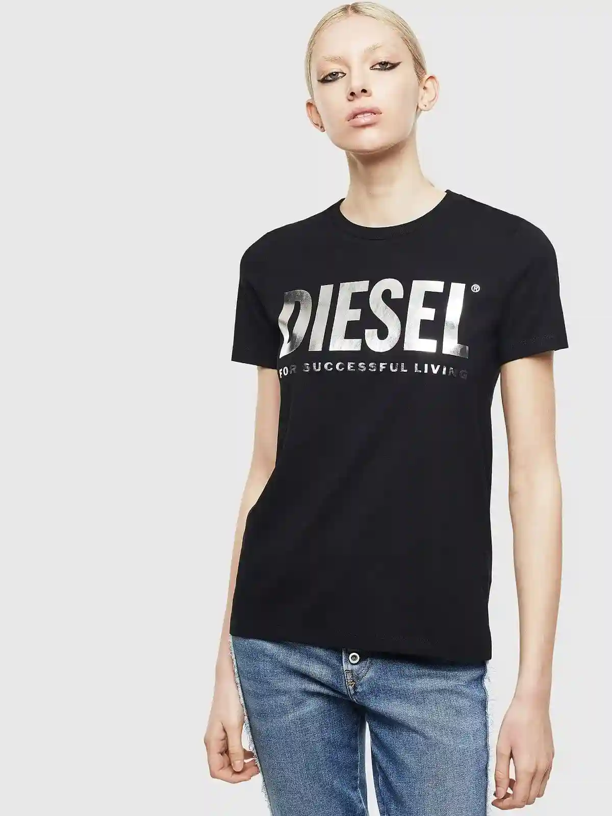 Black T-shirt with PVC lettering and slogan