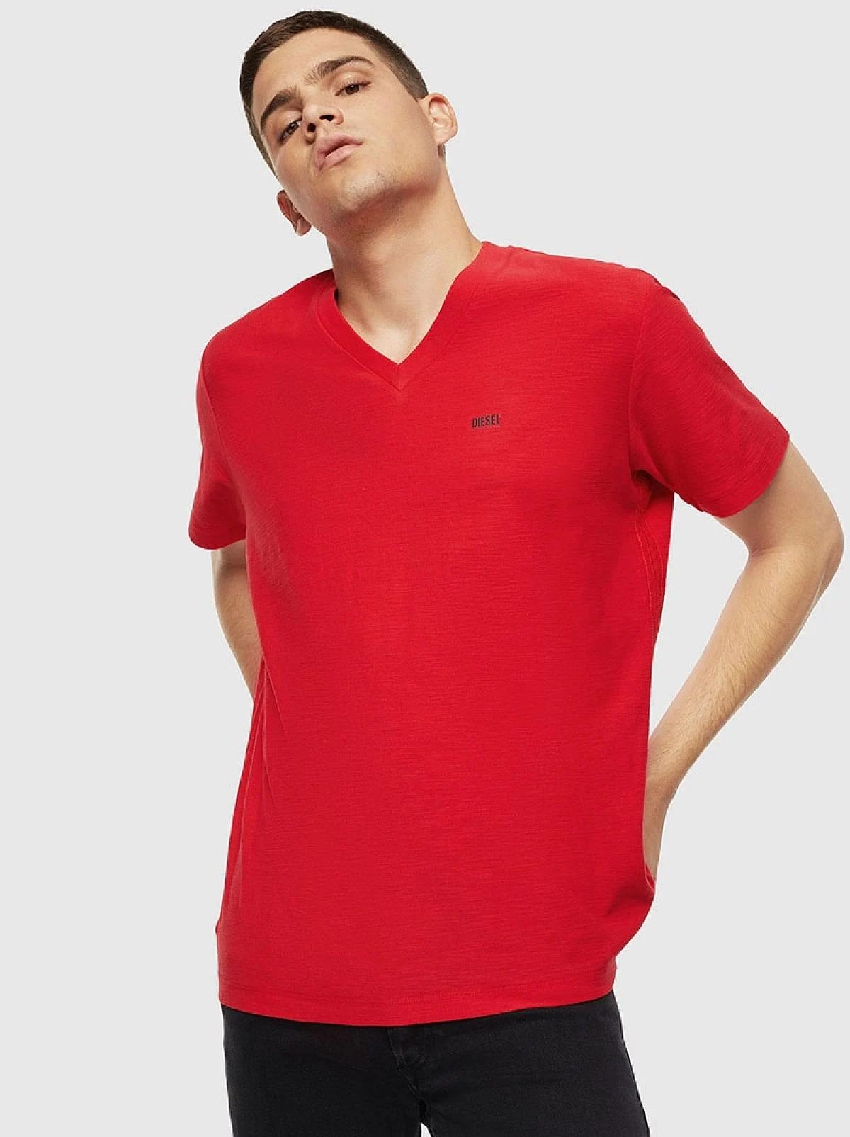 Red V-neck T-shirt in reversed slub jersey