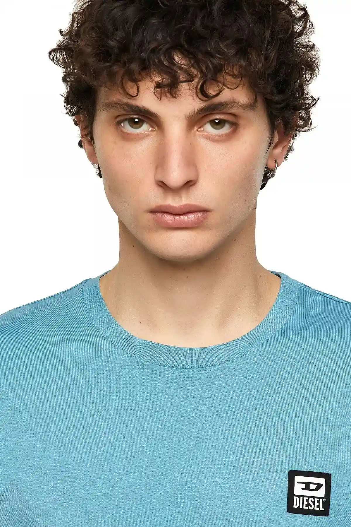Blue T-shirt with D logo patch