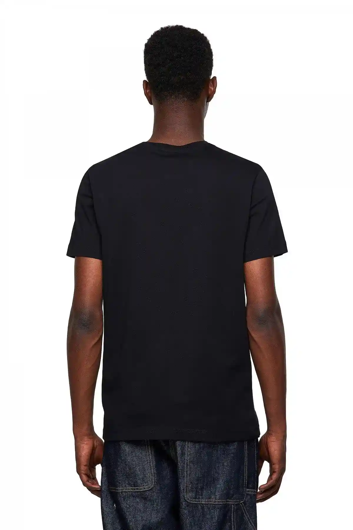 Black T-shirt with D logo patch