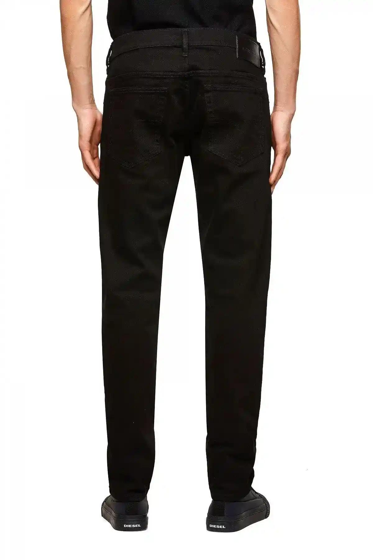 Black Tapered fit Jeans-D-Yennox