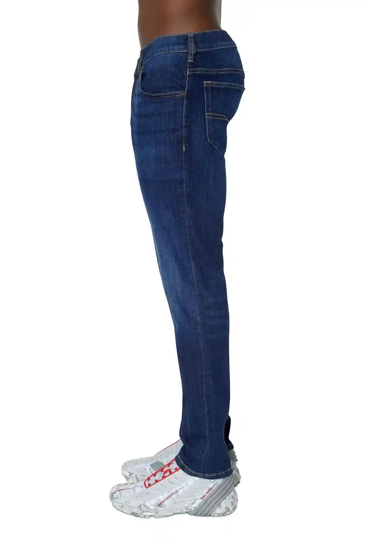 Blue Tapered fit Jeans-D-Yennox