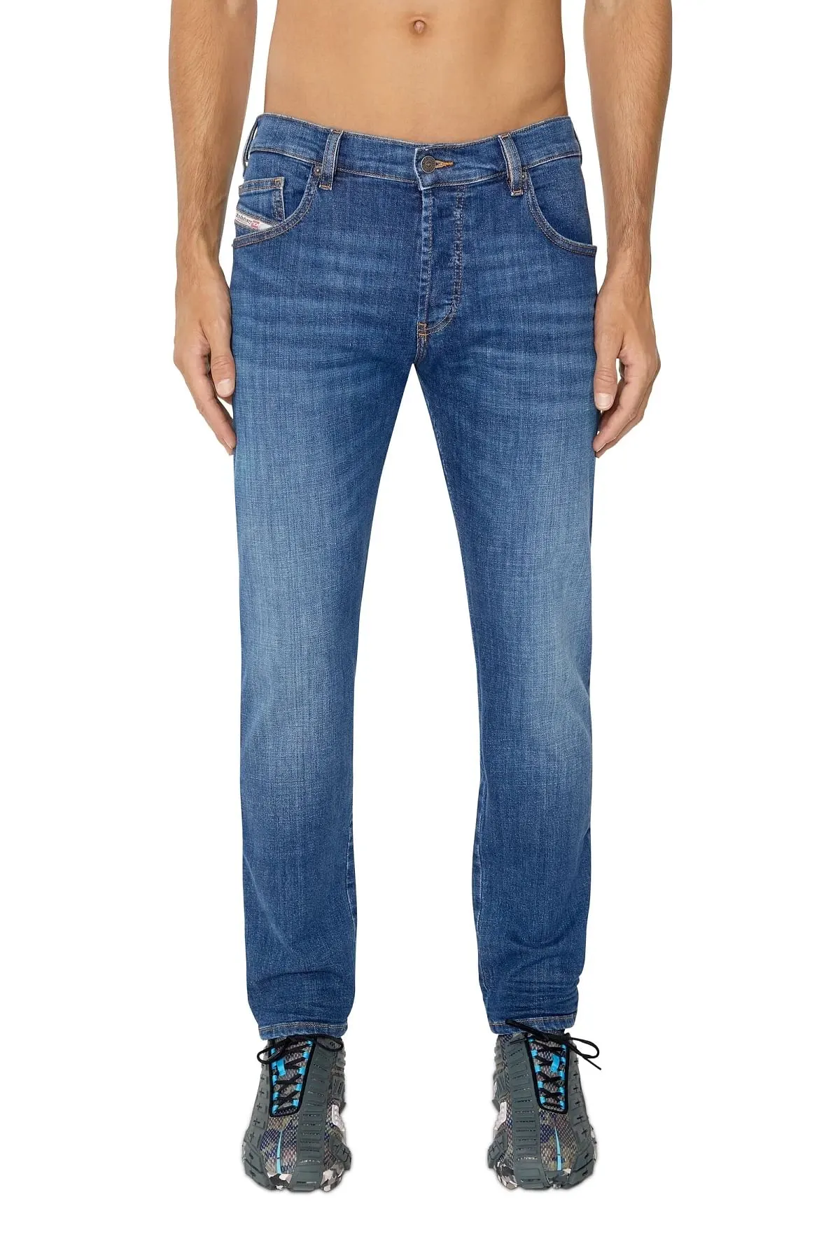 Blue Tapered fit Jeans-D-Yennox