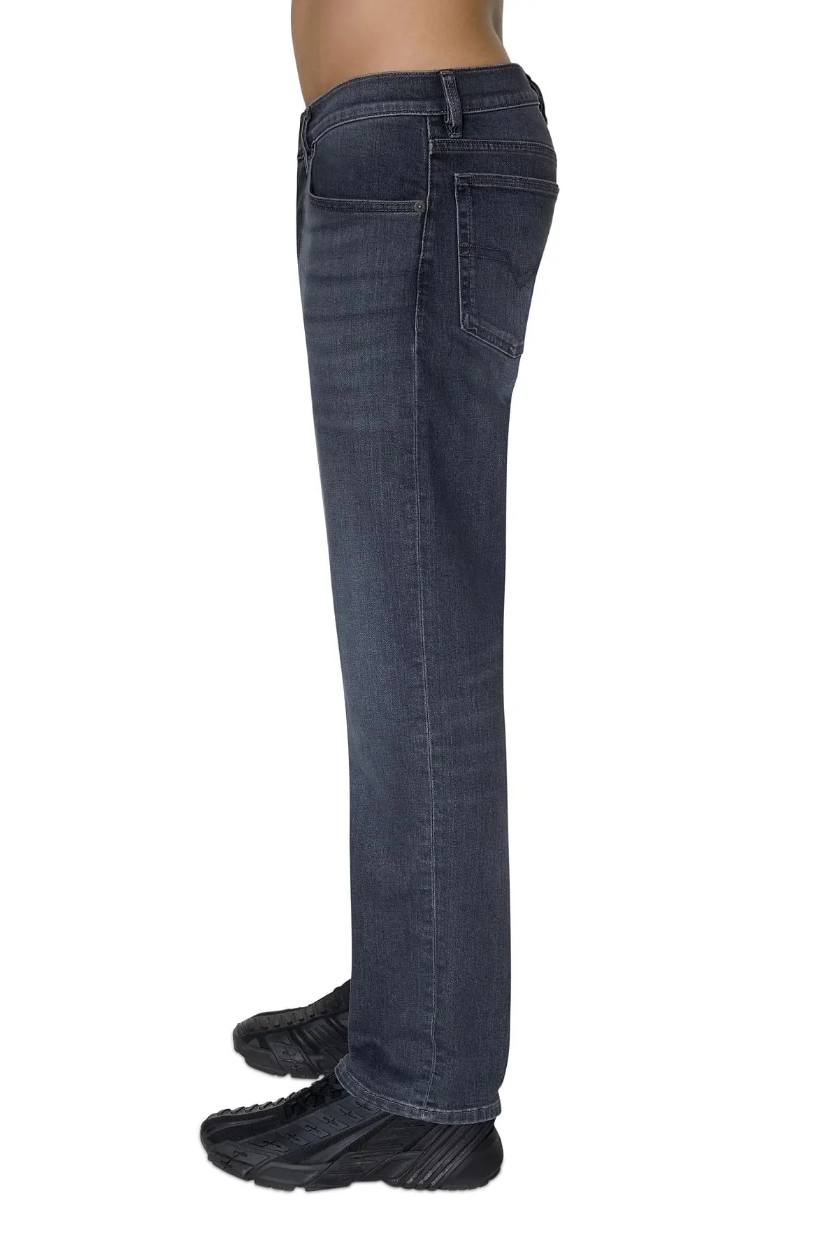 Black Straight Jeans-D-Mihtry