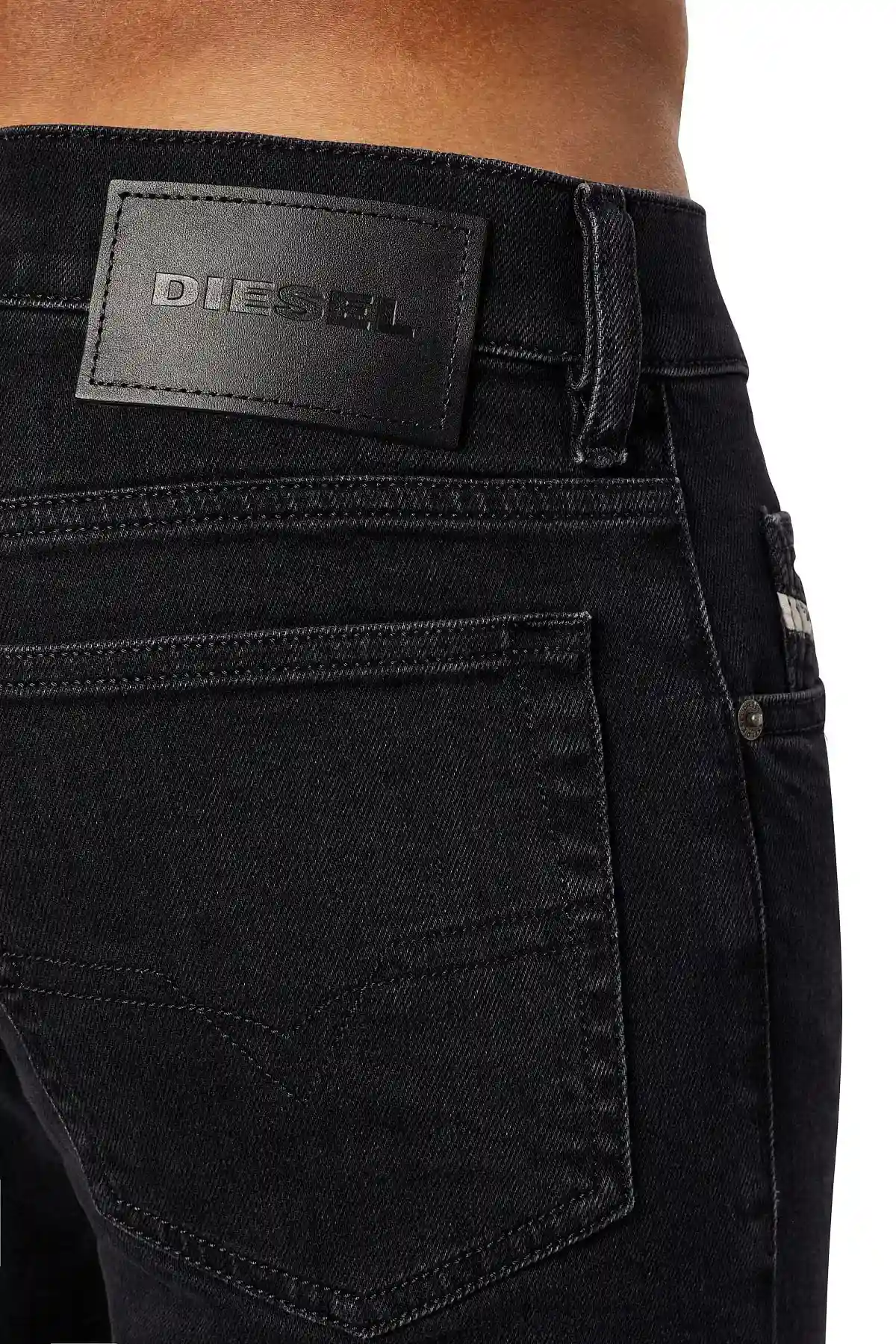 Black Straight Jeans-D-Mihtry