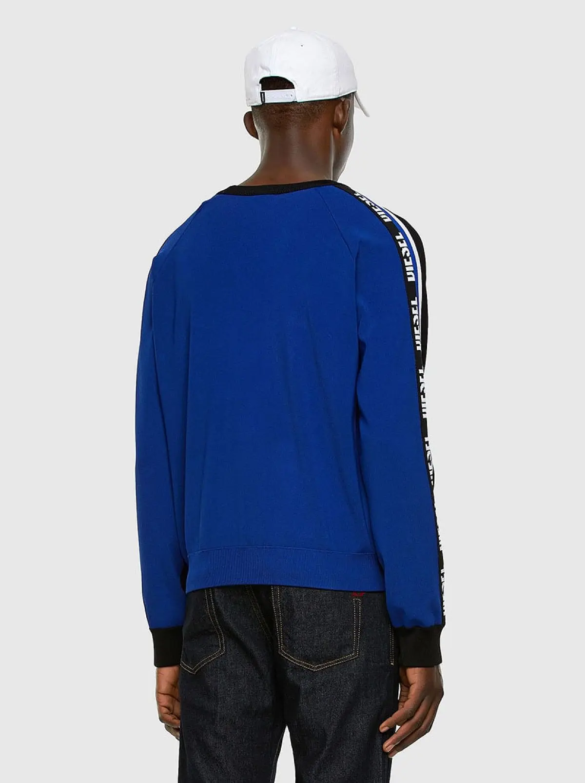 Black Raglan pullover with barcode intarsia