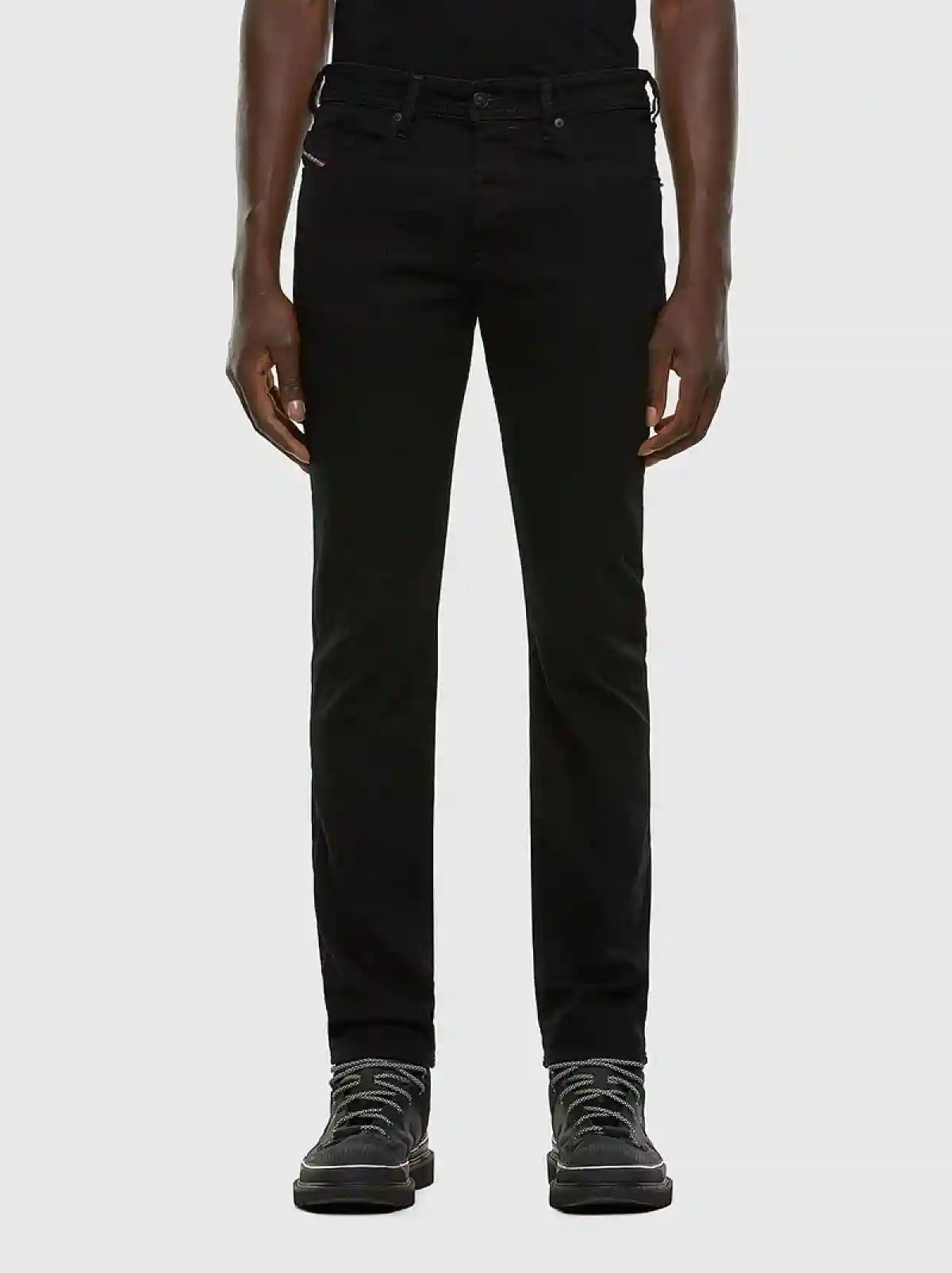 Black Tapered fit Jeans-Buster