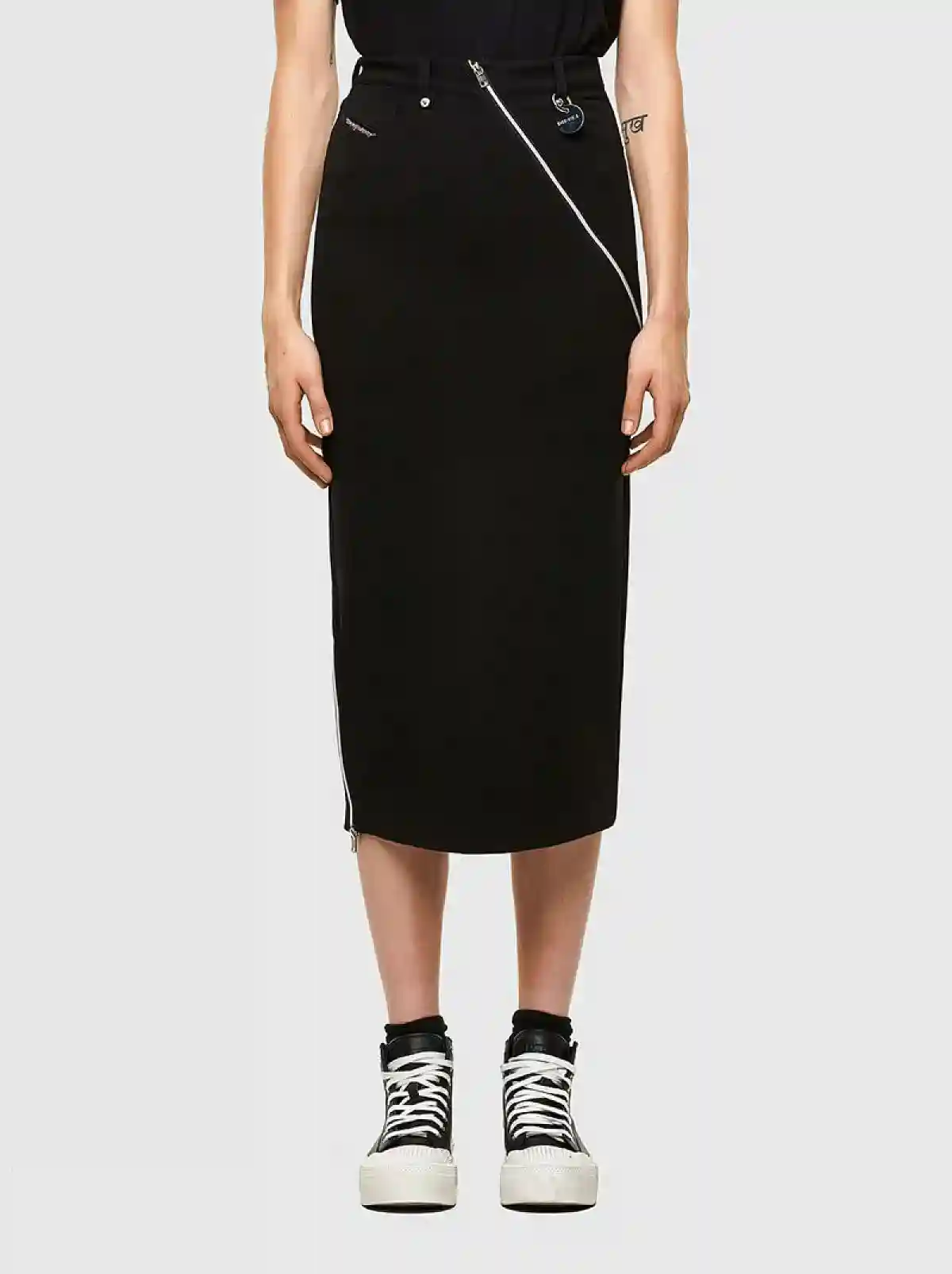 Black Midi skirt in Milano knit