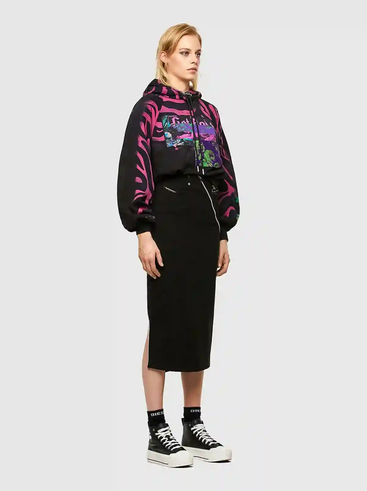 Black Midi skirt in Milano knit