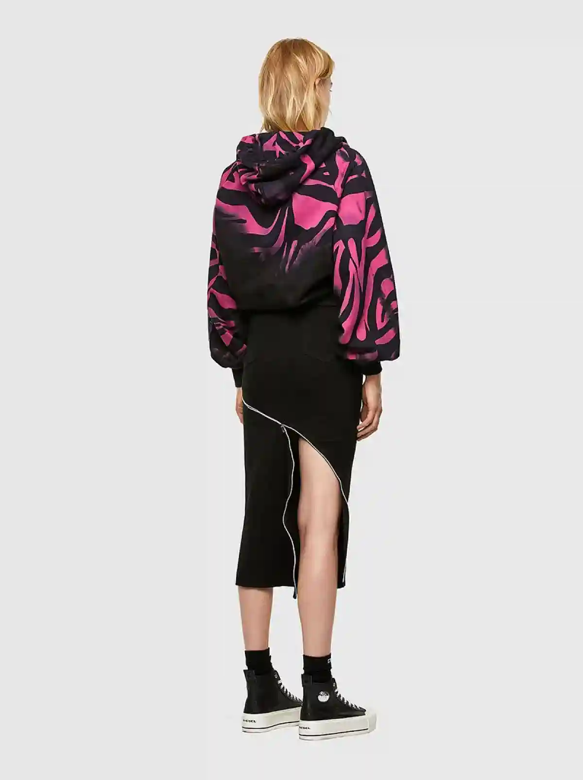 Black Midi skirt in Milano knit